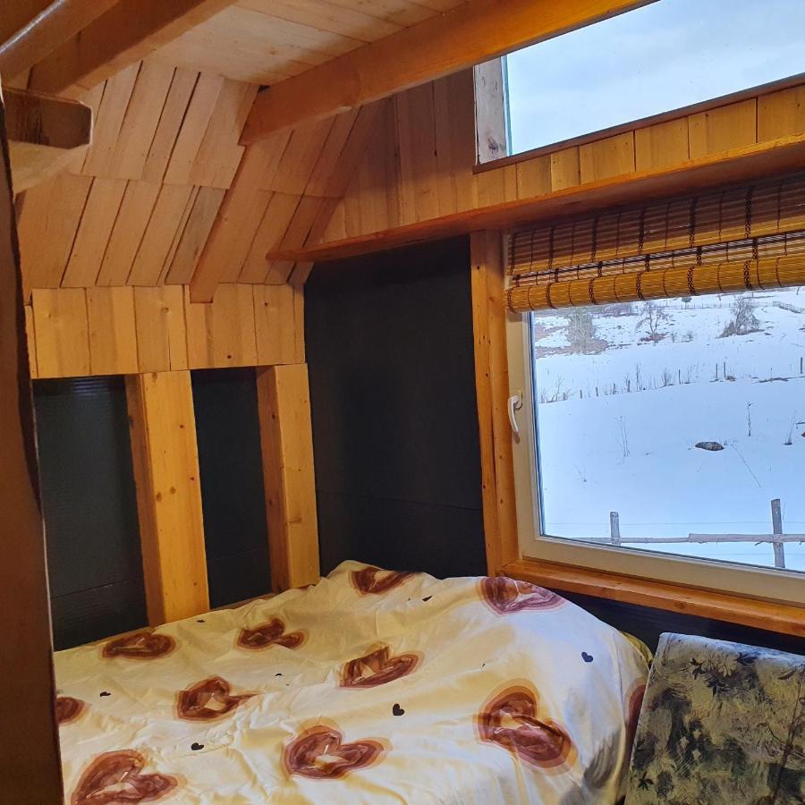 Planinska Koliba Ajdanovici Jelovac Nisicka Visoravan Olovo  Extérieur photo
